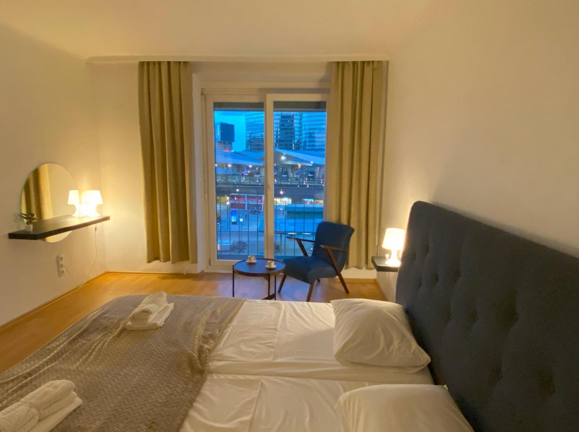 Anzotika Central Apartment, Vienna Esterno foto
