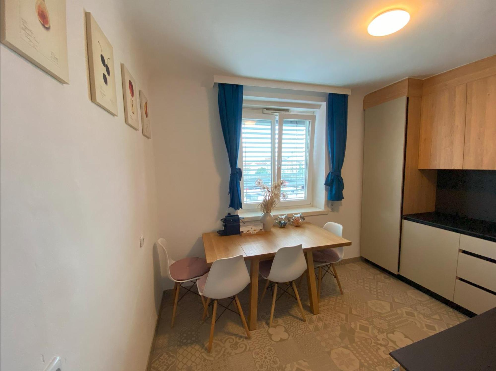 Anzotika Central Apartment, Vienna Esterno foto